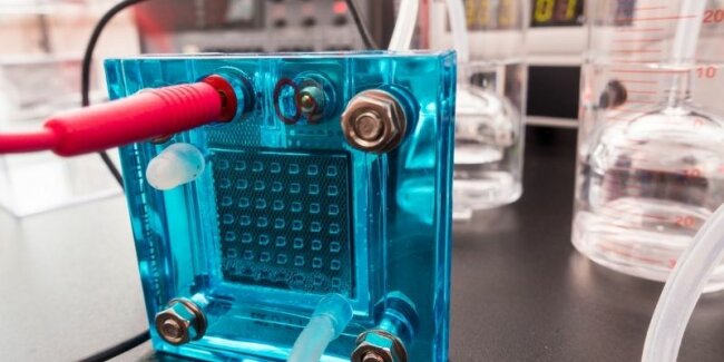 PEM Reversible Fuel Cell